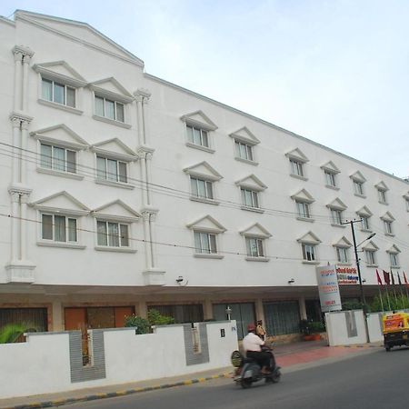 Hotel Parijatha Gateway Bengaluru Zewnętrze zdjęcie